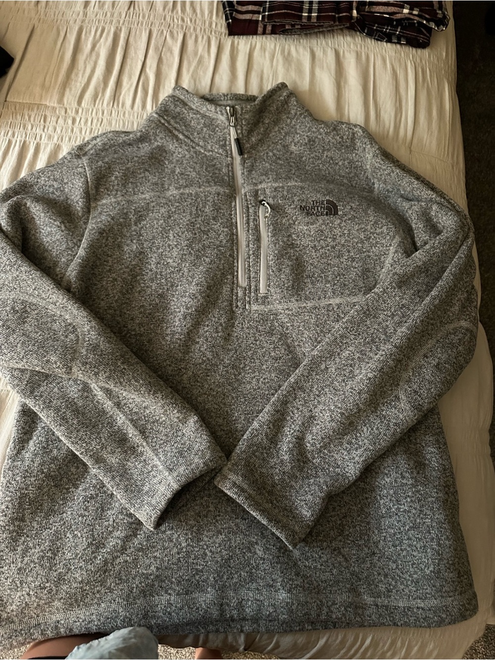 The North Face Men’s Grey Heather Quarter-Zip Fleece Pullover